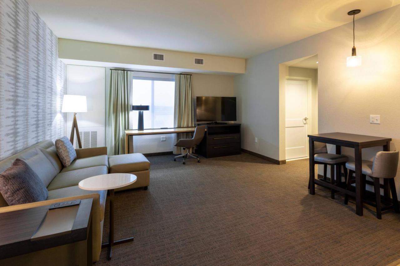 Residence Inn Minneapolis Maple Grove/Arbor Lakes Экстерьер фото